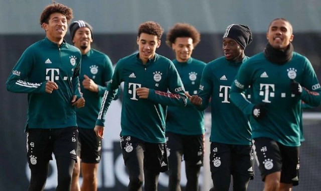  拜仁青训小将绝杀助球队险胜狼堡  