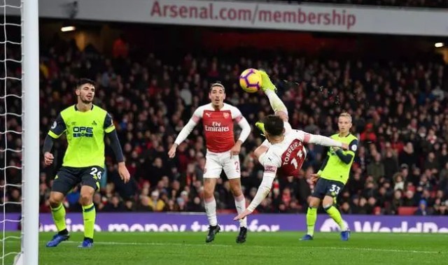  阿森纳连胜遭终结，西汉姆联客场顽强逼平  