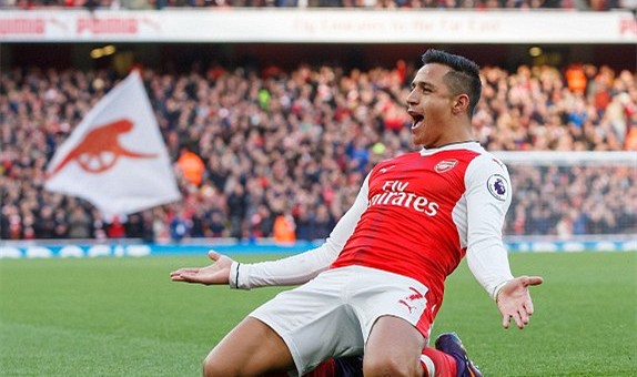  阿森纳门将低级失误，伯恩茅斯补时扳平抢关键一分  