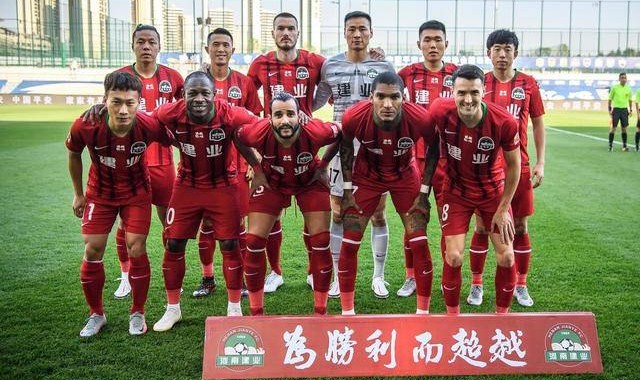  国际米兰防线重组，新援中卫完成首秀  