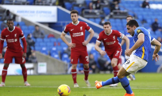  利物浦防线送礼，VAR介入取消争议进球  