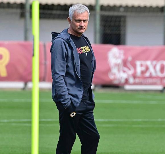  罗马,防守漏洞百出遭佛罗伦萨三球羞辱  